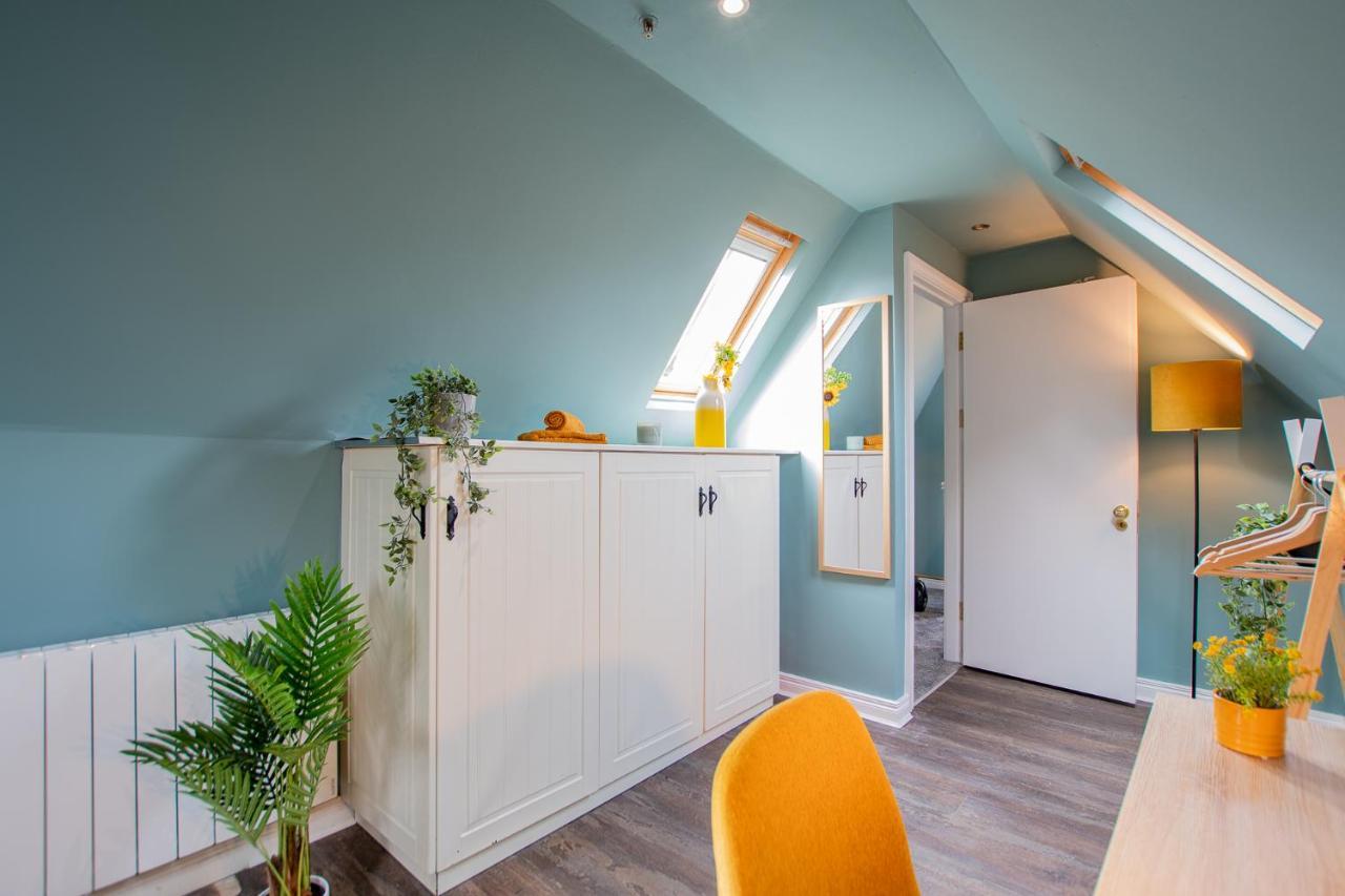 Ferienhaus The Yellow Door By Shortstays Dublin