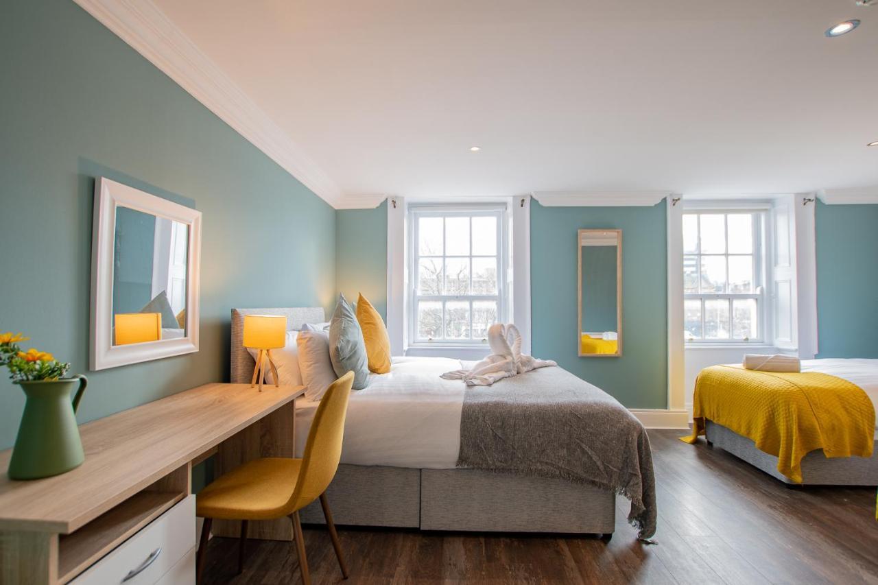 Ferienhaus The Yellow Door By Shortstays *